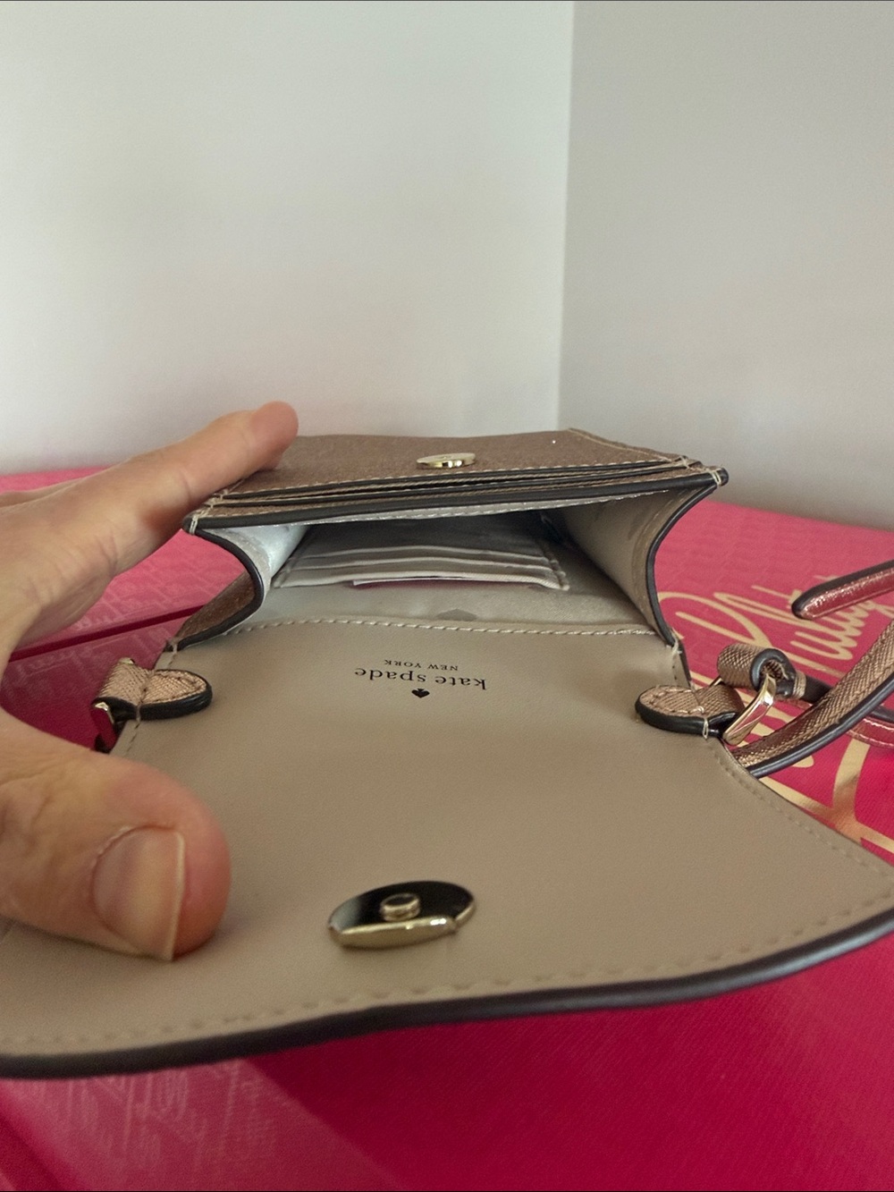 Kate Spade Tinsel North South Flap Phone Crossbody - Picture 3 of 5